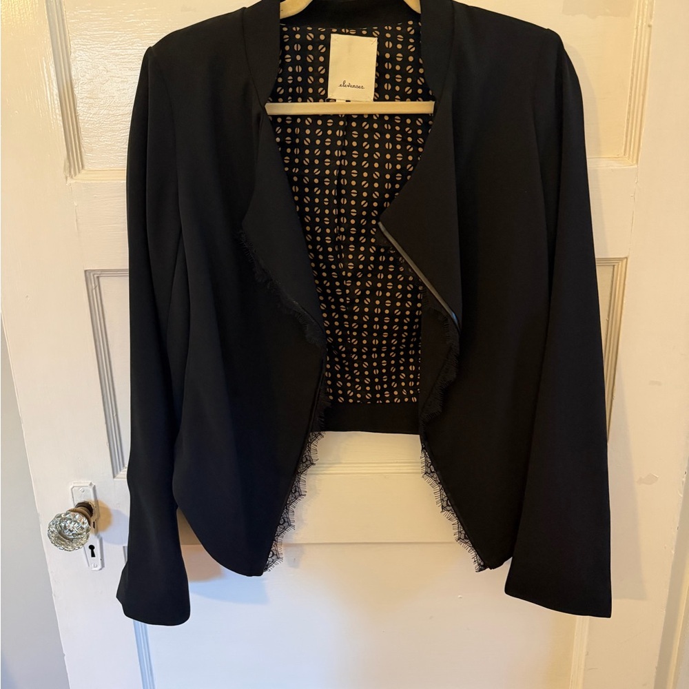 Elevenses Black cropped Jacket with Patterned Lining